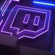 Twitch usa di default i contenuti degli streamer per addestrare l'AI di Amazon