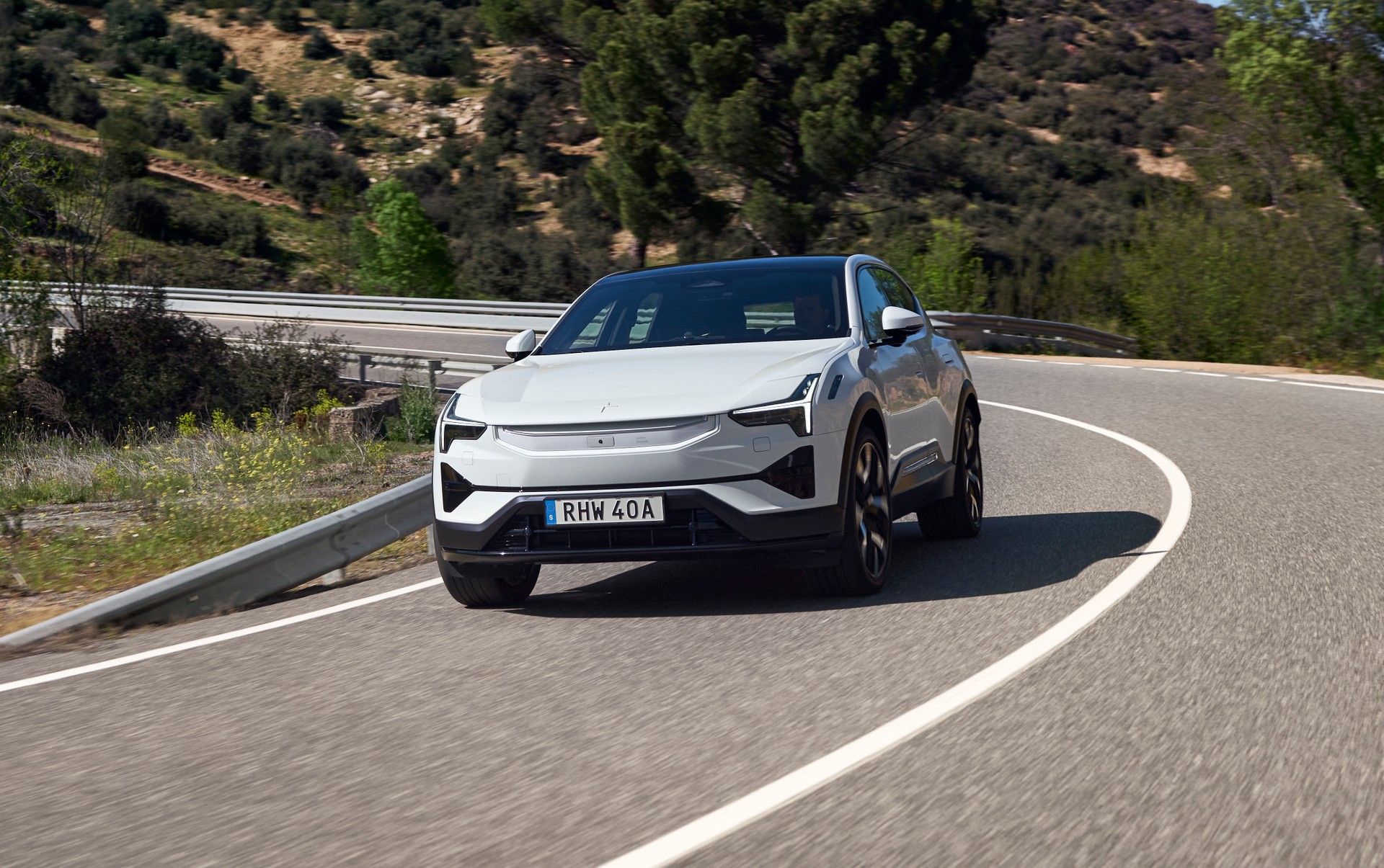 Polestar 3, sfida alle tedesche. Ecco come va il maxi SUV elettrico | Video