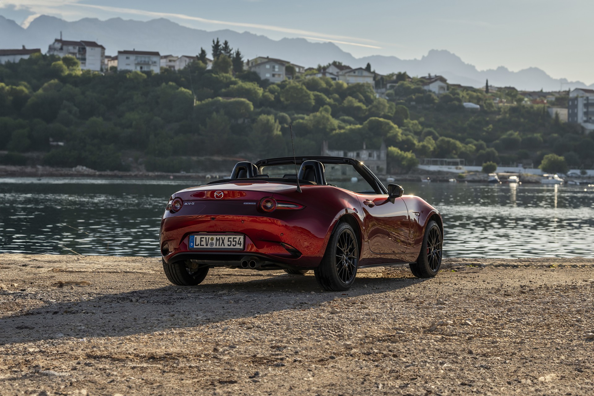 Mazda MX-5 (2024): prova su strada e addio al 2 litri da 184 cv | Video