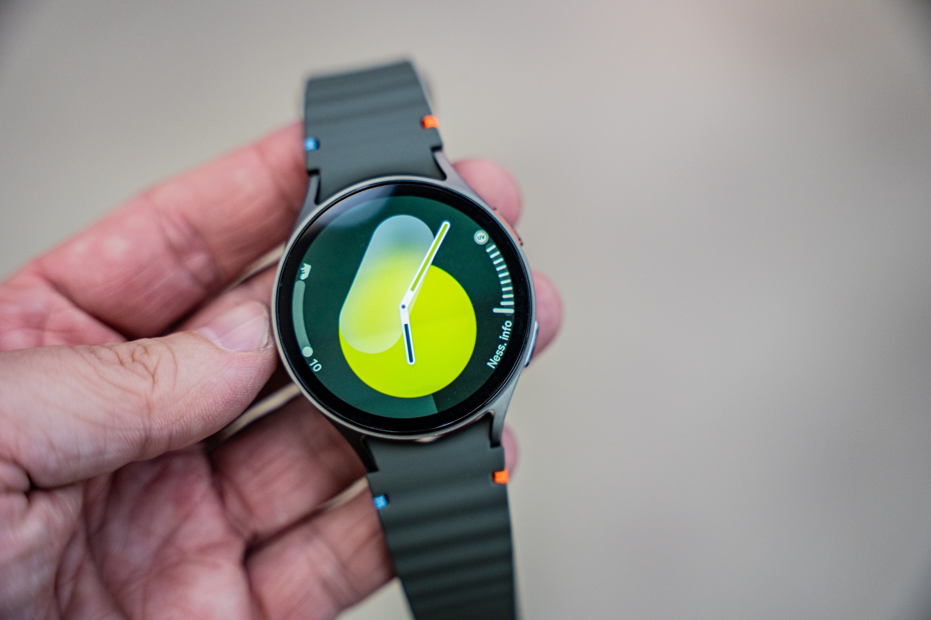 Google Wear OS 5, le vecchie watchface sono sul viale del tramonto