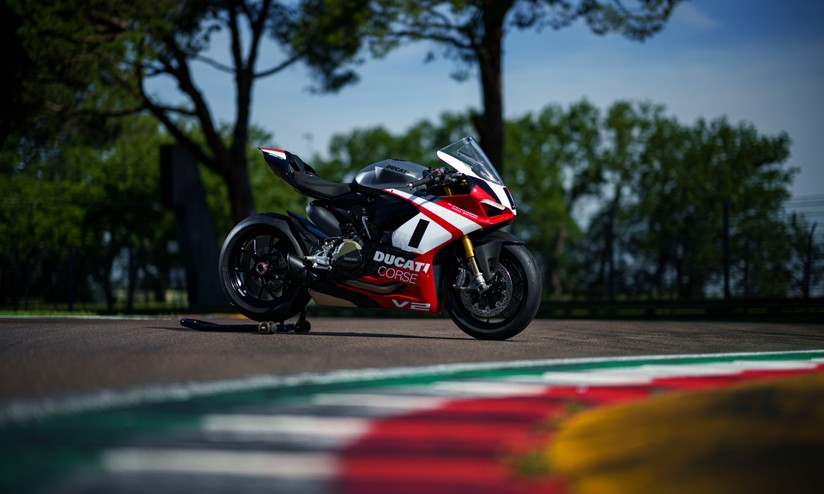 Best ducati superbike hotsell