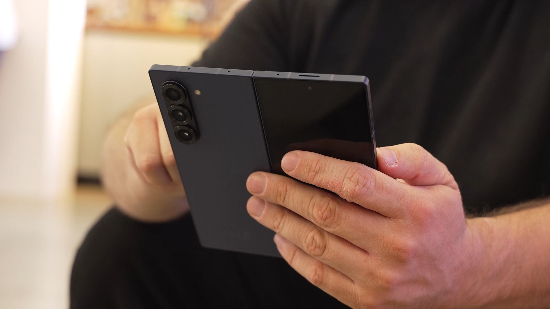 Samsung Galaxy Z Fold 6 Slim forse non sarà poi così sottile