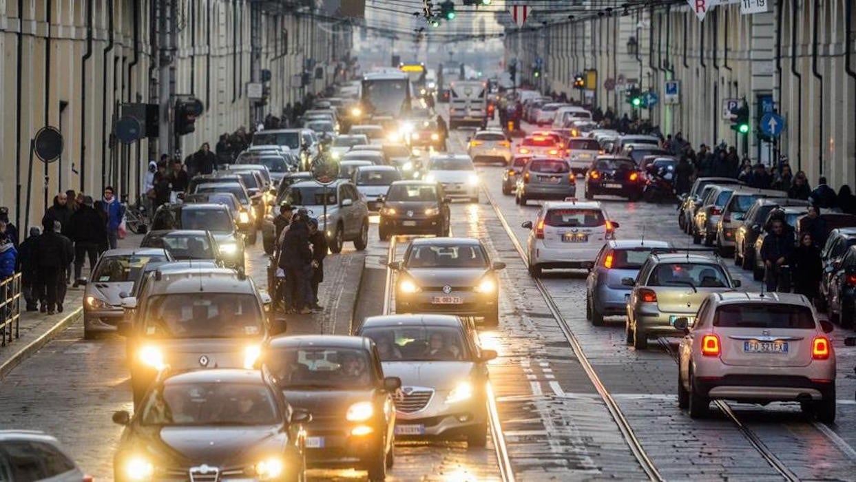 Sempre più auto sulle strade italiane.... e sempre più vecchie
