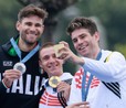 Olimpiadi: Galaxy Z Flip6 gratis a tutti gli atleti, caso politico con la Corea del Nord