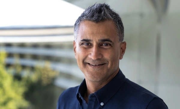 Luca Maestri non è più CFO di Apple, parte l'era di Kevan Parekh