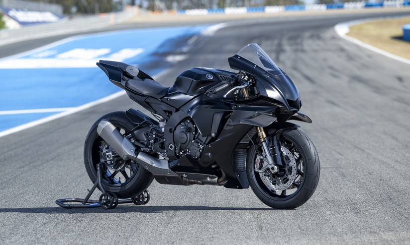 Yamaha r1 sport sales