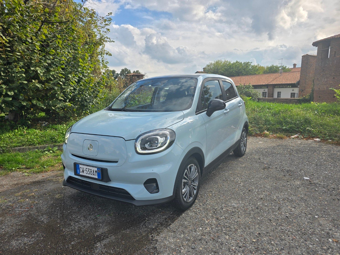Leapmotor T03: ad aprile 2025 è la city car elettrica più venduta in Italia