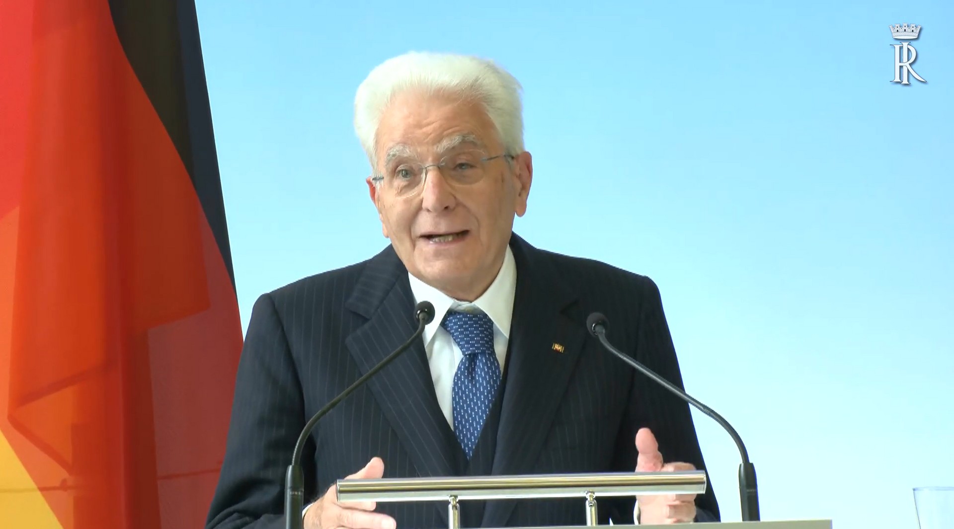 Mattarella alla Germania: basta imbonitori, strategia seria per clima e energia