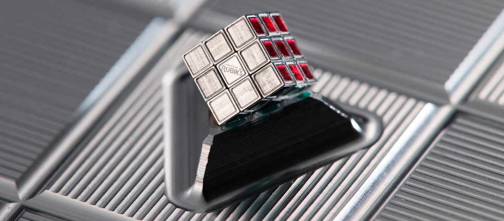 Il Cubo di Rubik ha i lati di 5 millimetri: dal Giappone la versione ...