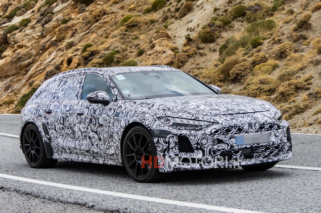 Audi RS 5 Avant, in arrivo la nuova station wagon sportiva. Le ultime foto spia