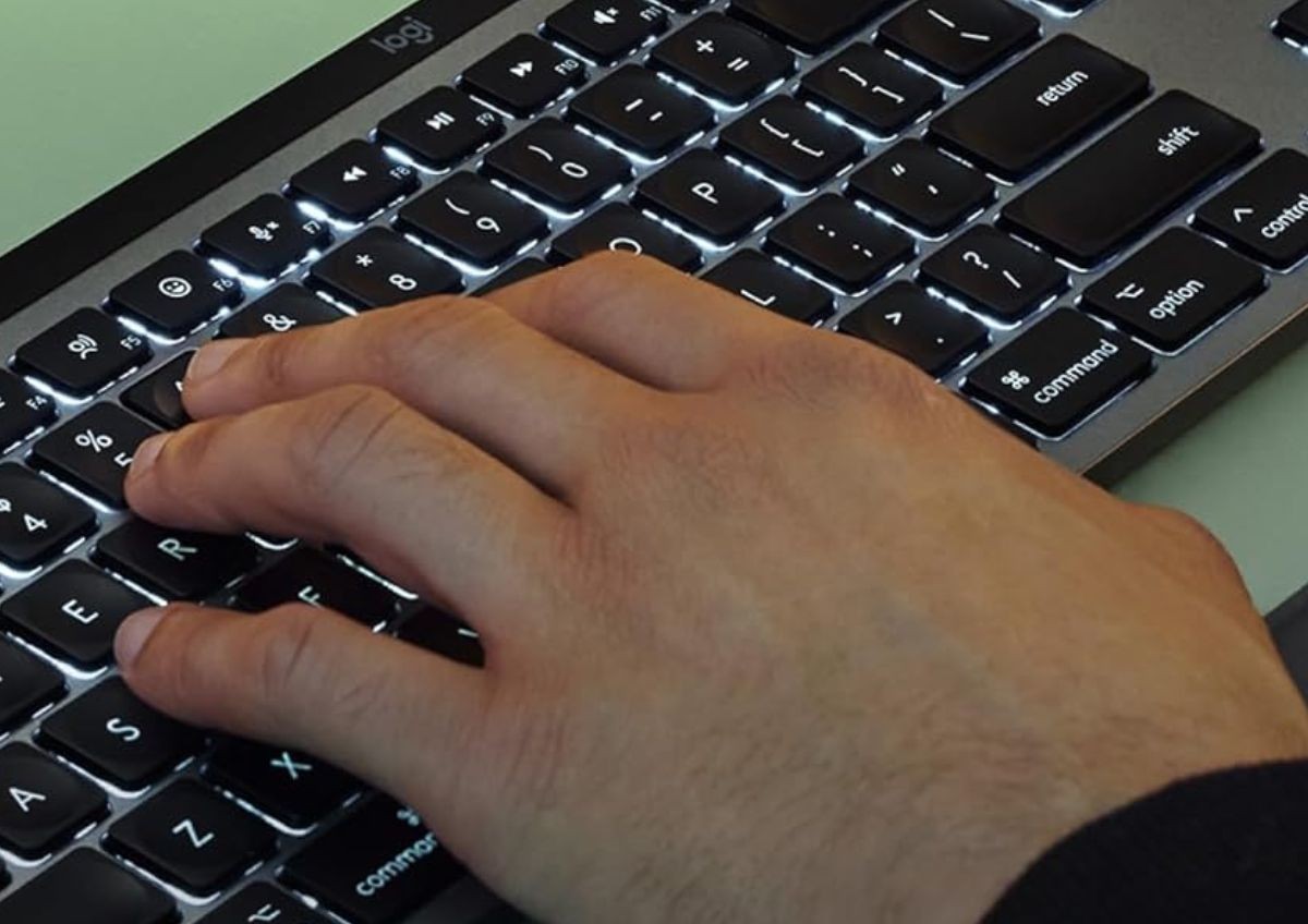 Tastiera Meccanica Logitech MX Wireless - Retroilluminata, Bluetooth, Layout US QWERTY - Foto 8