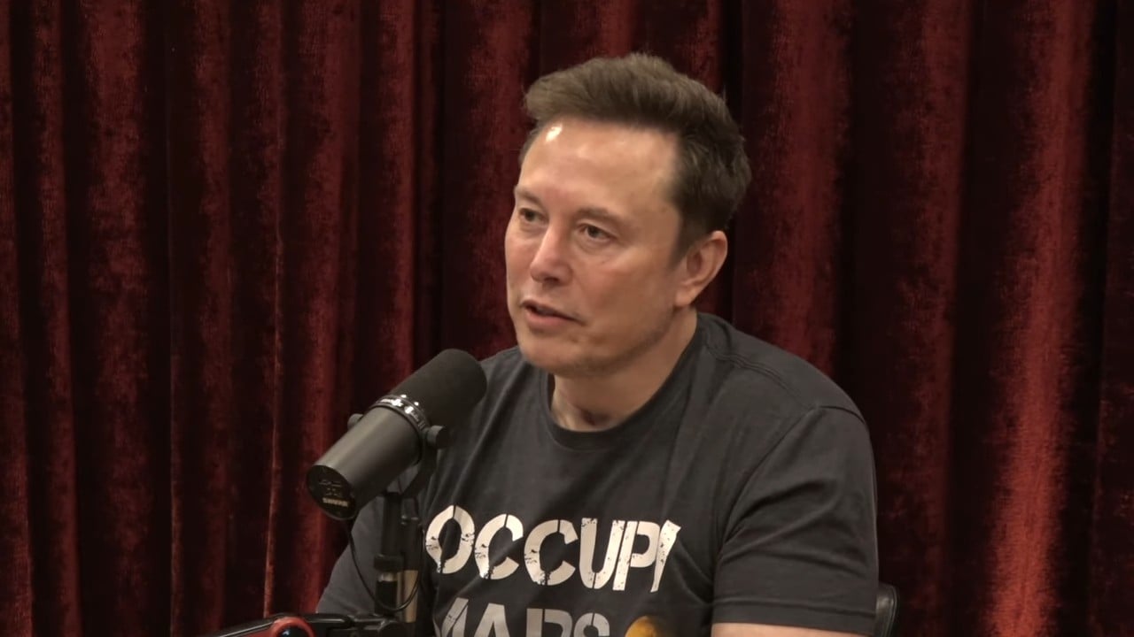 Elon Musk confessa di aver condiviso il proprio account in Path of Exile 2