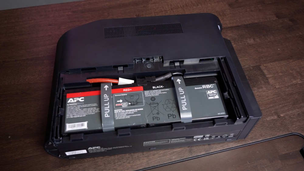 APC Back-UPS - Gruppo Di Continuità Da 520W Con 8 Prese, Batteria VRLA Da 93Ah - Foto 5