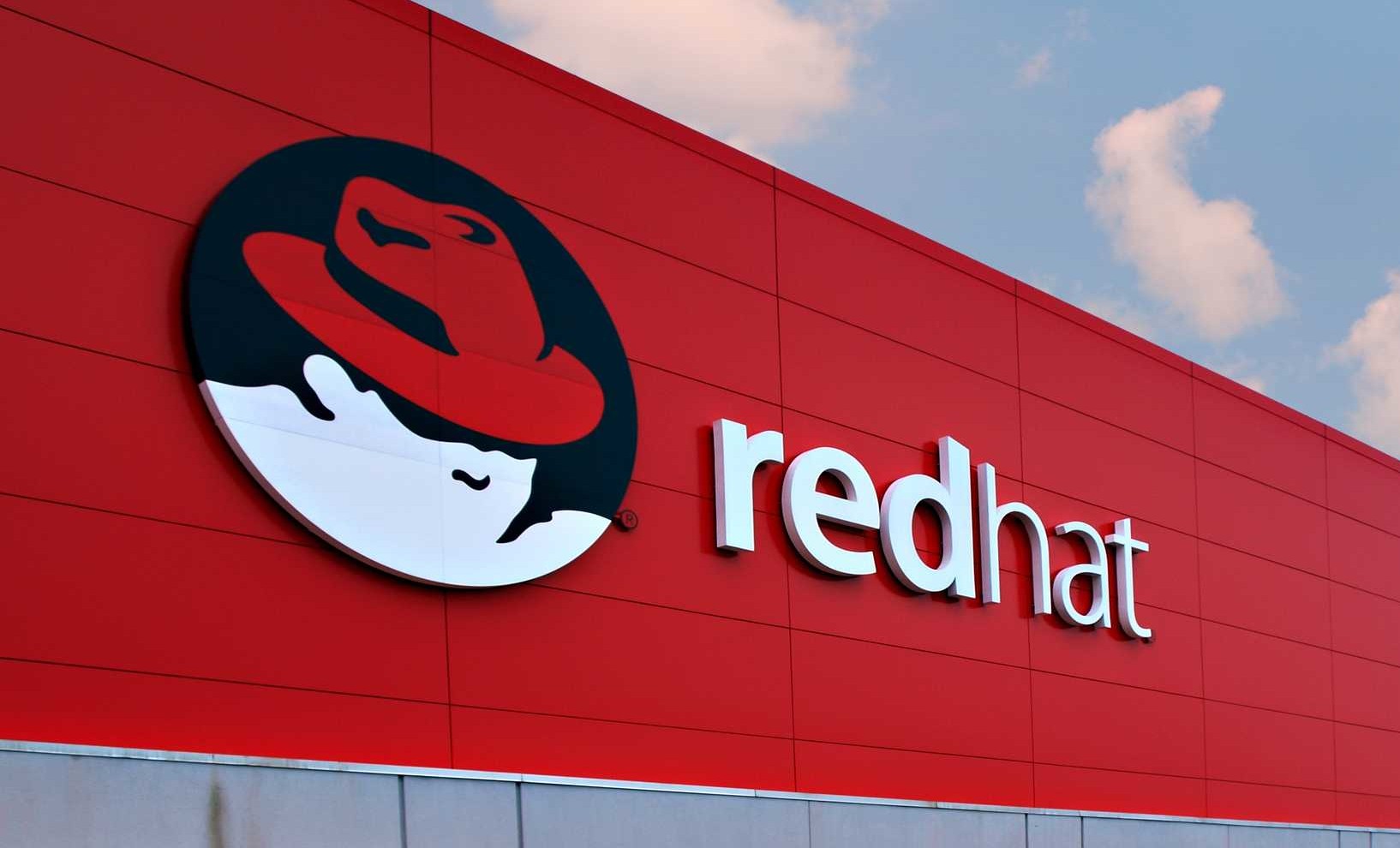 Red Hat e AWS rafforzano la collaborazione per offrire soluzioni open source nel cloud