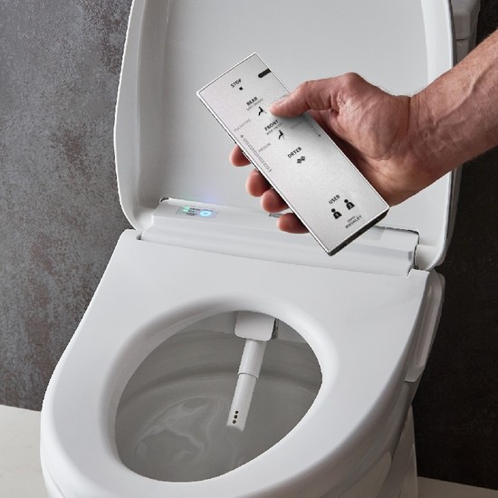 WC tech, che passione: dal Giappone il water che lava, profuma e riscalda -  HDblog.it