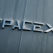 SpaceX compra Cursor, startup di programmazione AI per 60 miliardi di dollari