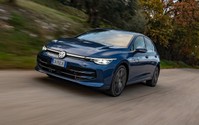 Volkswagen Golf eHybrid: la plug-in che promette e poi mantiene | Video