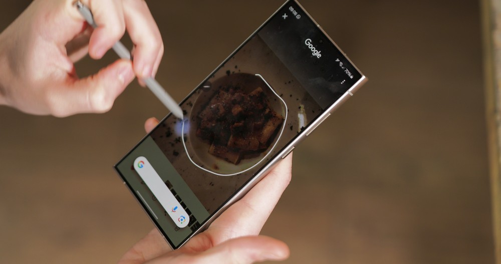 Il Samsung Galaxy S24 Ultra è in offerta: la promo eBay è quella giusta