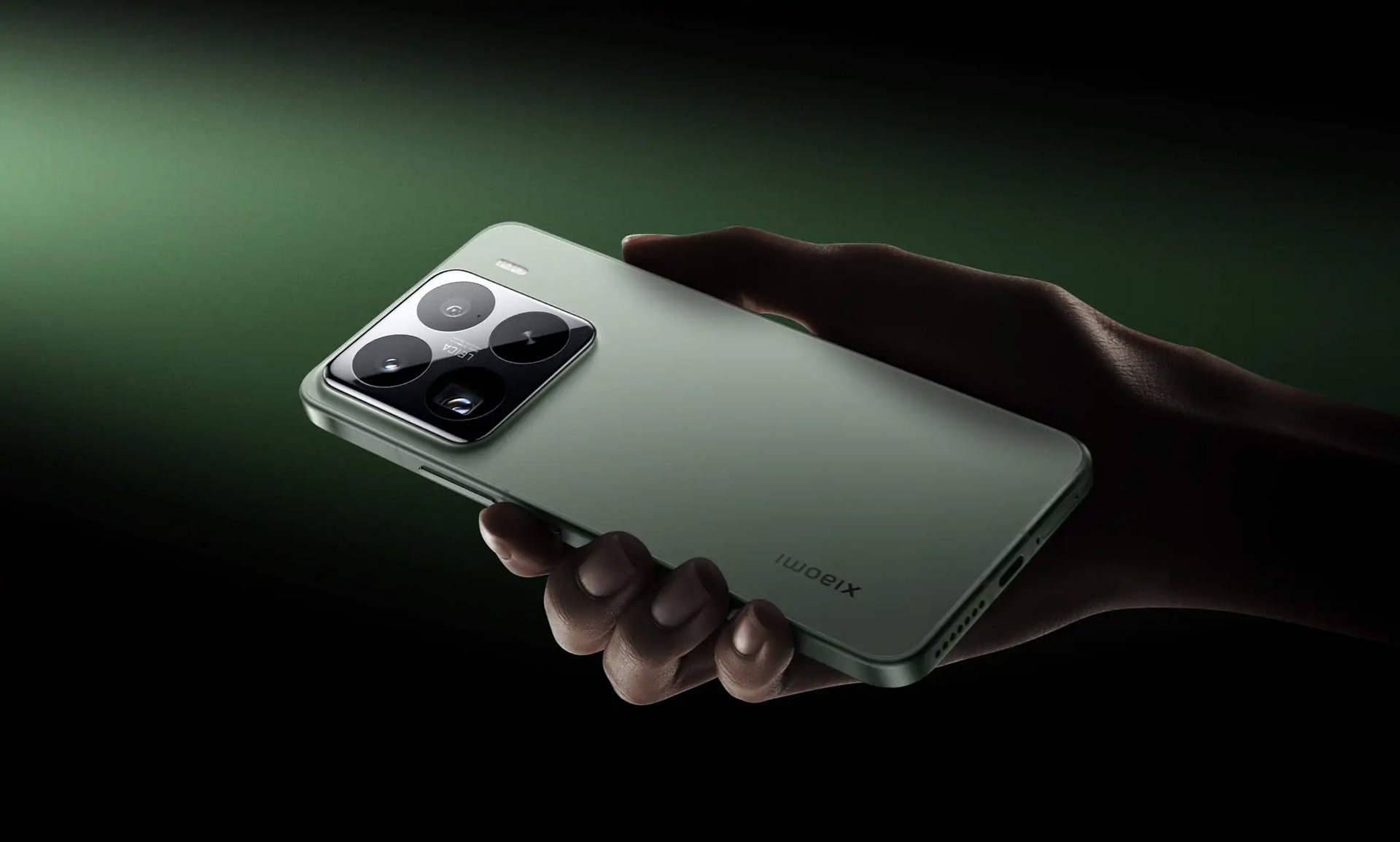Xiaomi 16: Rumors Suggest Periscope Telephoto Lens on Base Model