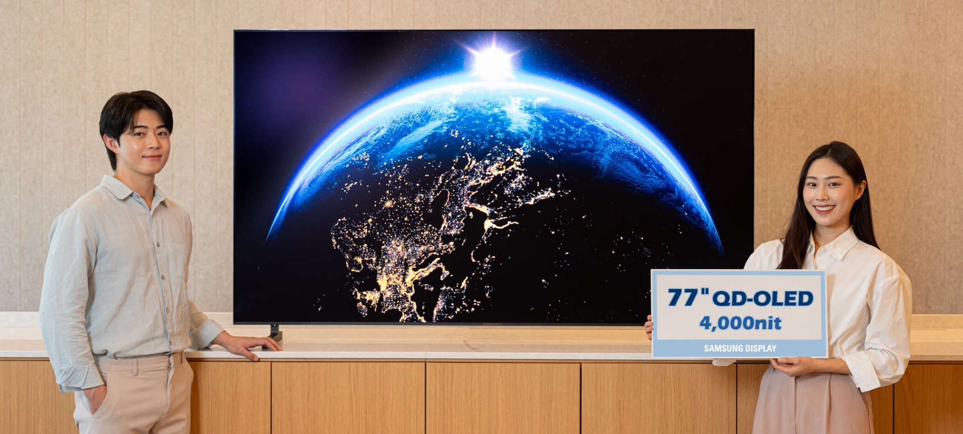 Samsung QD-OLED TV 2025 con picchi HDR fino a 4000 nit