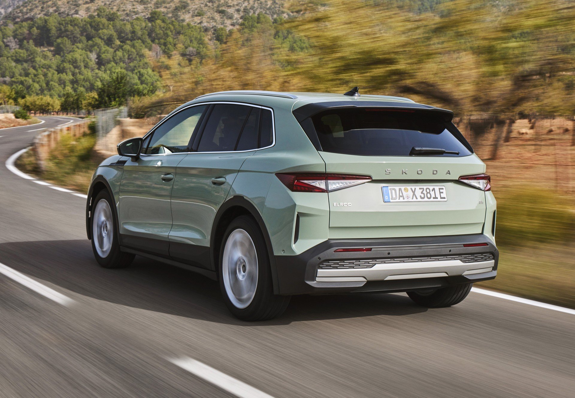 Skoda Elroq, debutta a listino la versione 60: 428 km di autonomia e 38.500 euro