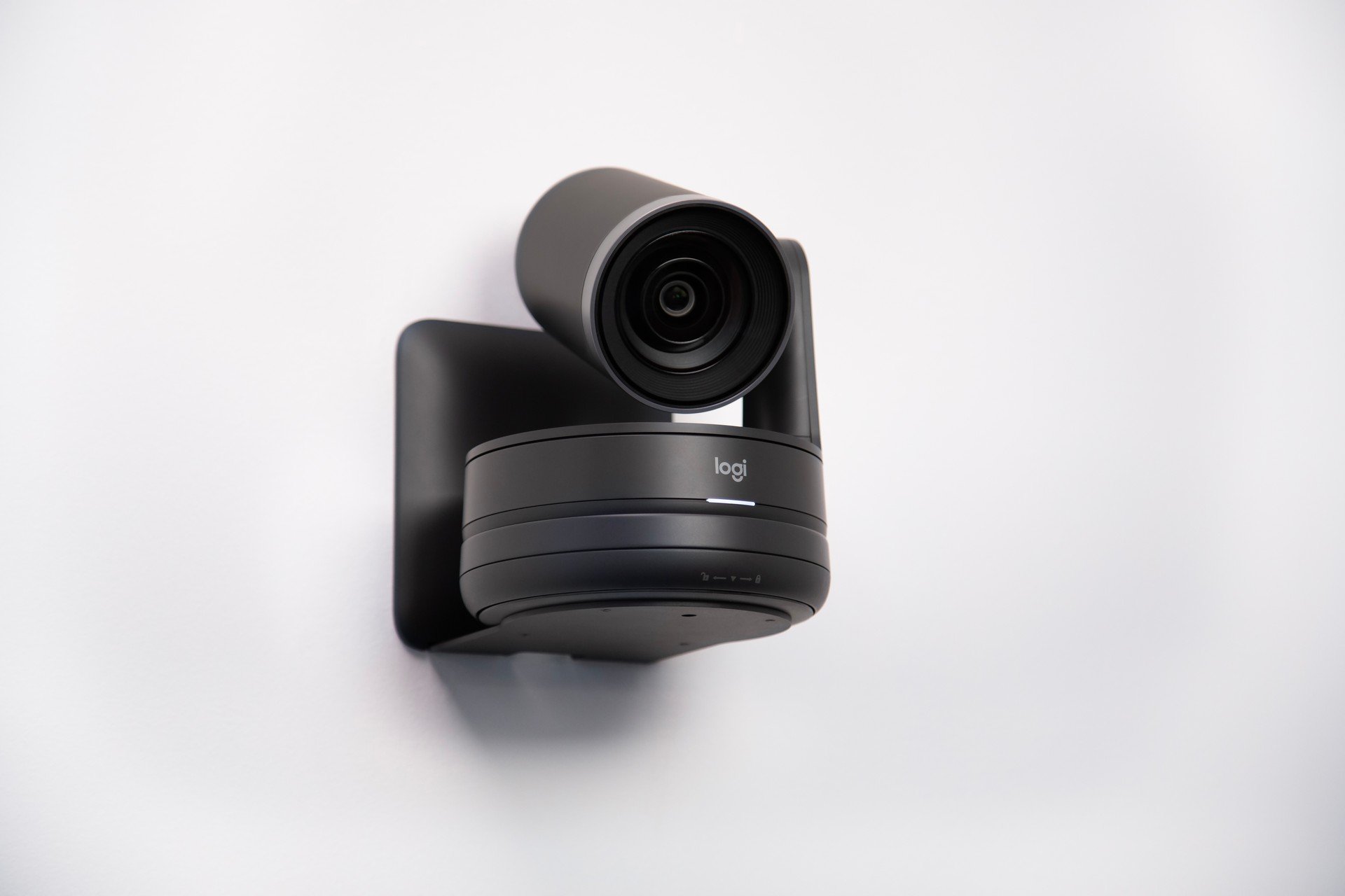 Logitech Rally Camera Streamline Kit, soluzione video per aziende e formazione