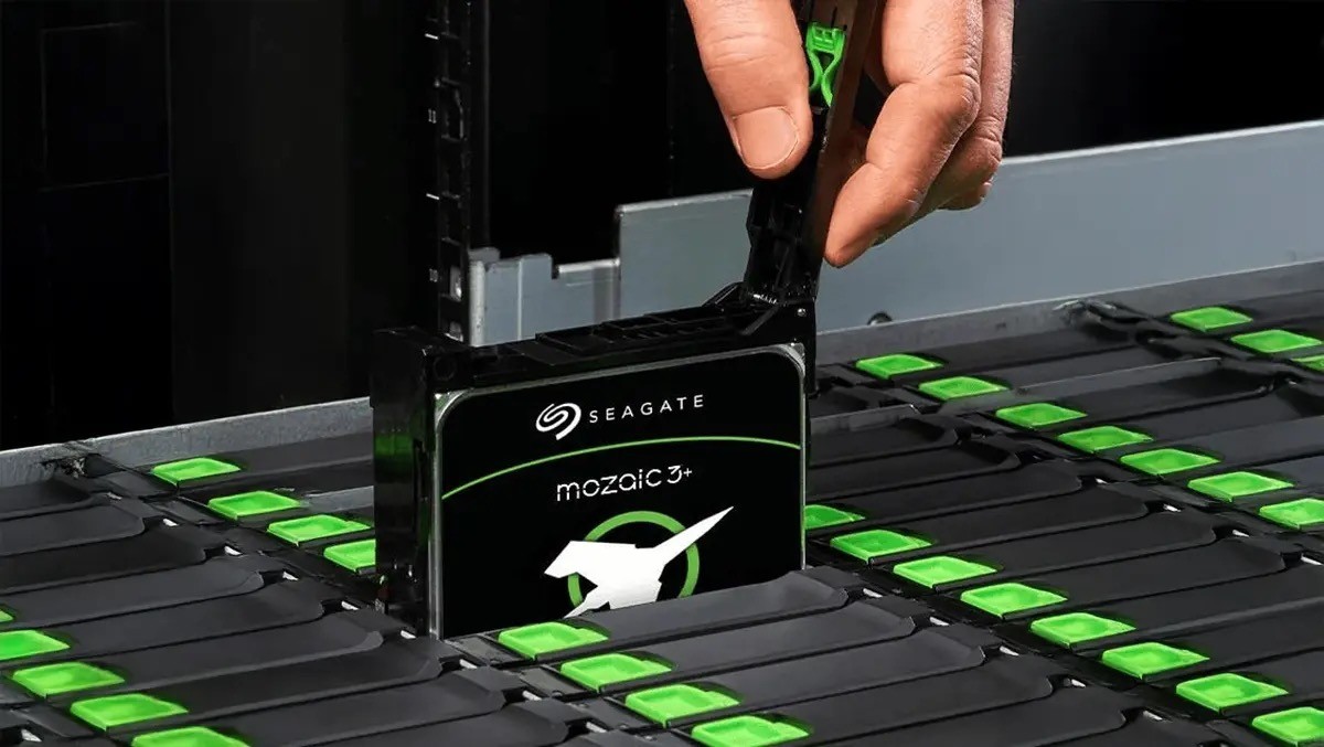 Seagate pensa a HDD NVMe per un'AI più efficiente e accessibile