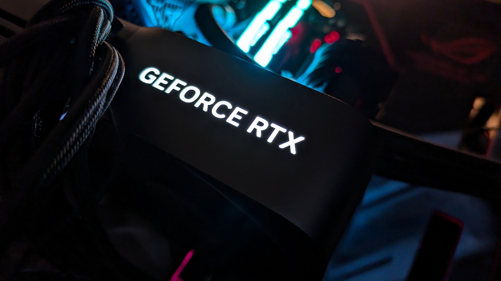 RTX 50, di male in peggio: segnalazioni di incompatibilità, instabilità e "brick"