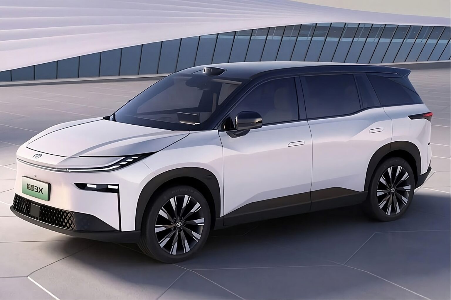 Toyota bZ3X: tanta tecnologia e oltre 600 km di autonomia (CLTC) per il SUV