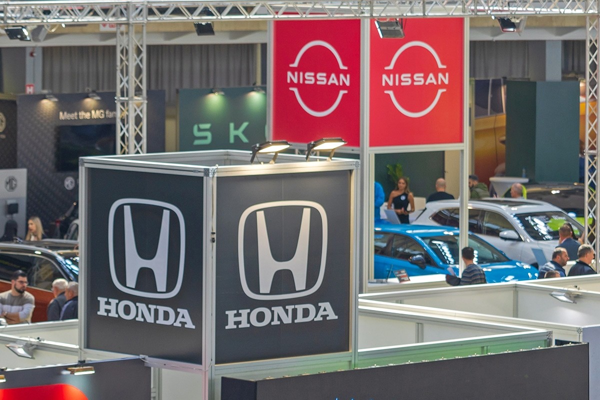 Fusione Honda - Nissan, le trattative sono saltate. Torna in campo Foxconn?