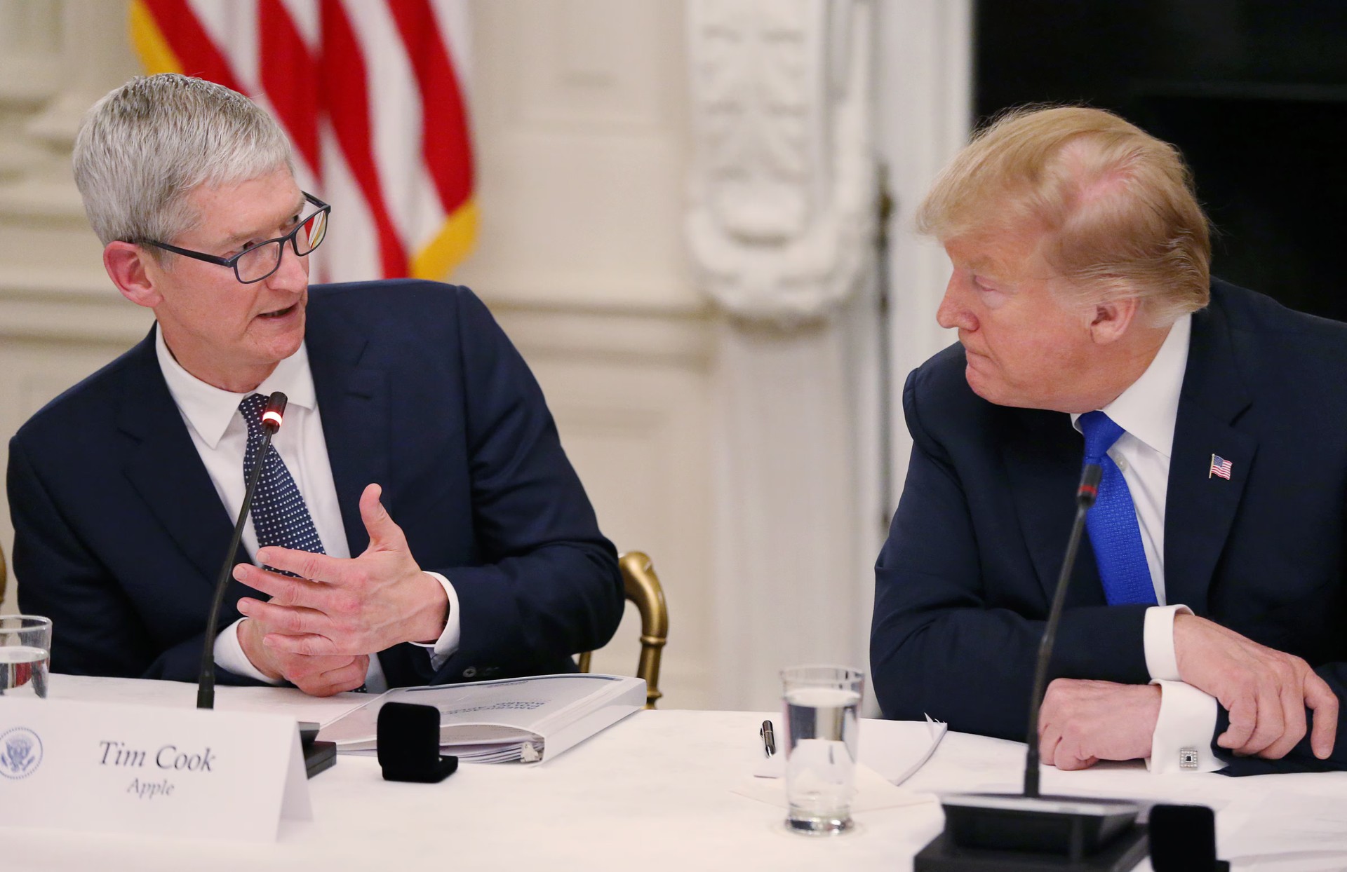 Apple e Trump: cosa cè dietro il piano di investimenti da 500 miliardi negli USA