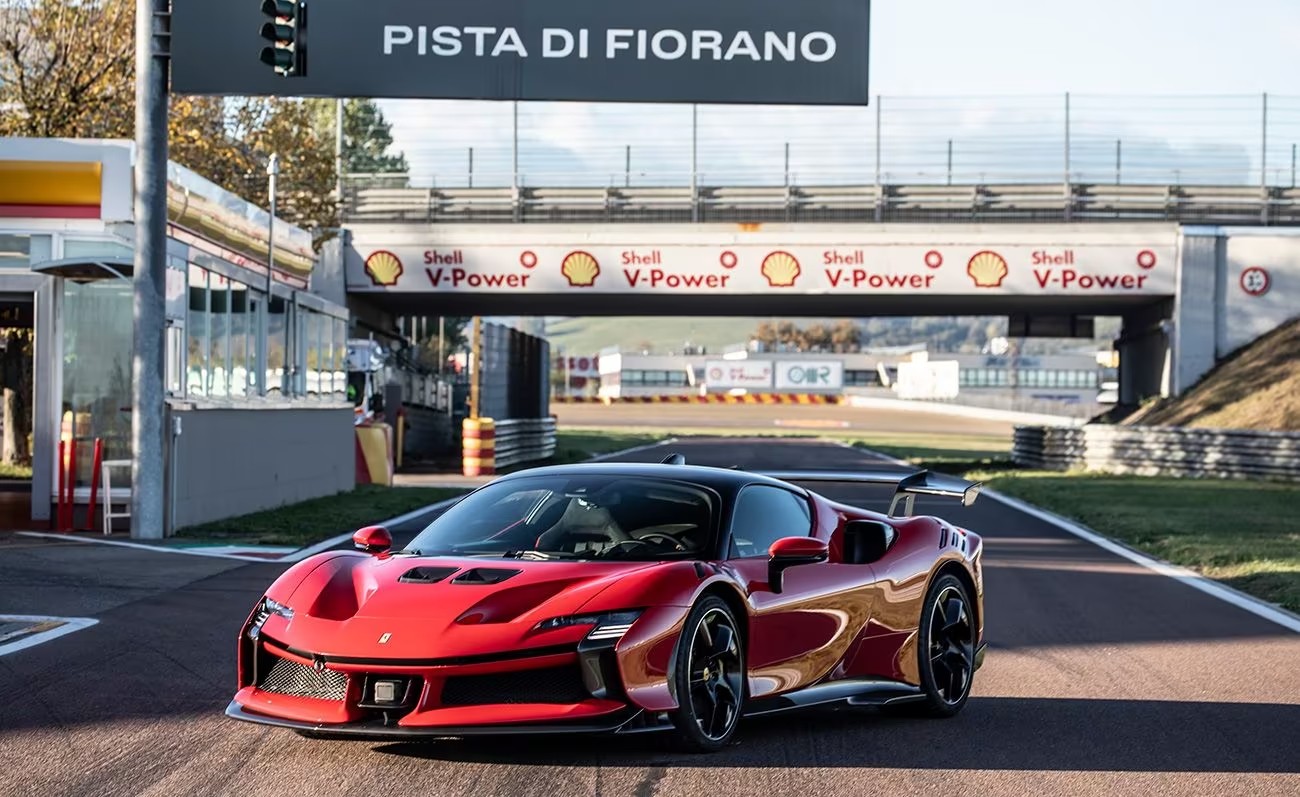 Ferrari costruirà una nuova pista a Fiorano: investimento strategico e benefici