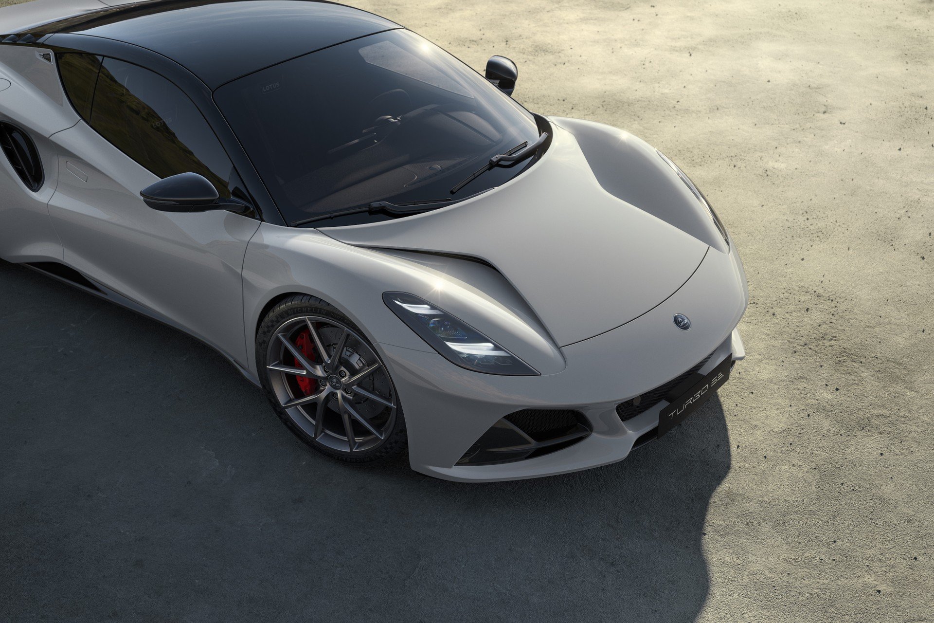 Lotus Emira Turbo SE, ancora più veloce e divertente: 4 cilindri AMG da 406 CV