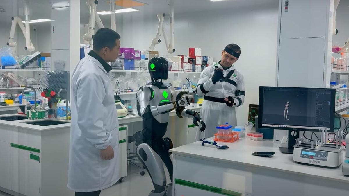 Primo robot umanoide scienziato per accelerare la scoperta di farmaci | Video