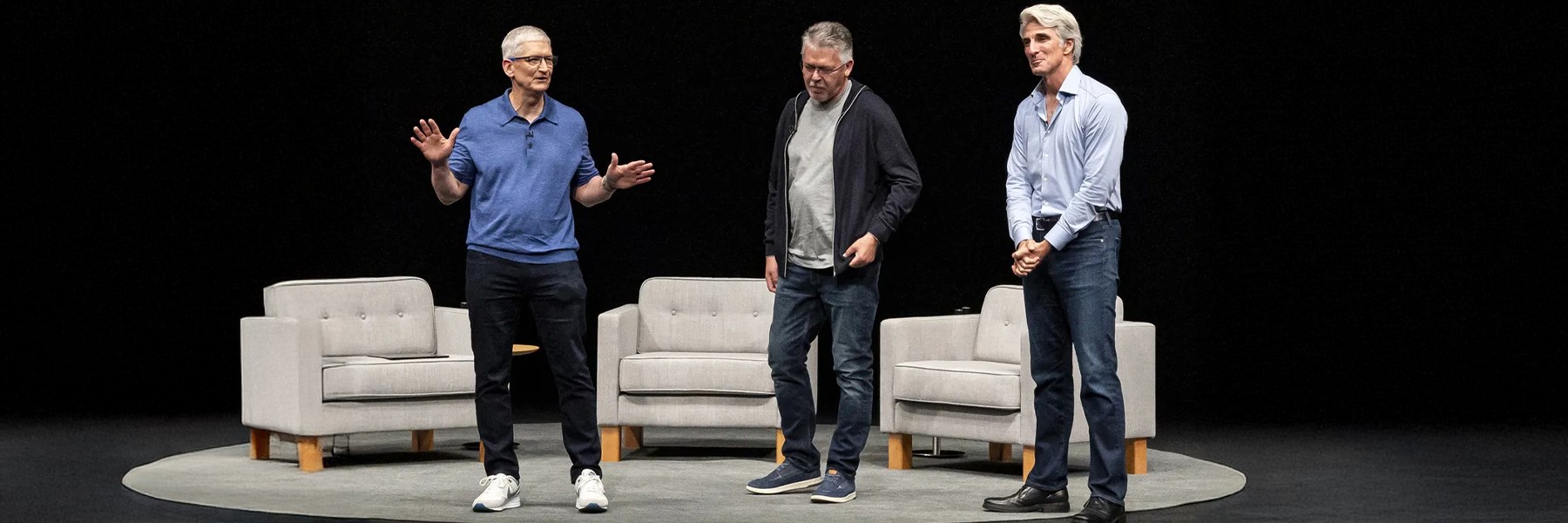 Apple, i ritardi su SIRI e intelligenza artificiale al centro dell'incontro "Top 100"