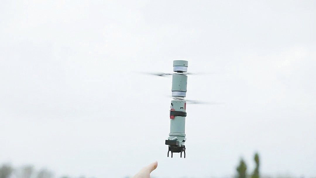 Cina svela un drone "termos": leggero, compatto e armato di granate