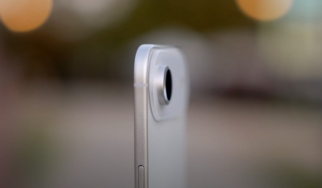 iPhone 17 Air non arriva a sera: Apple farà custodia con batteria extra | Rumor