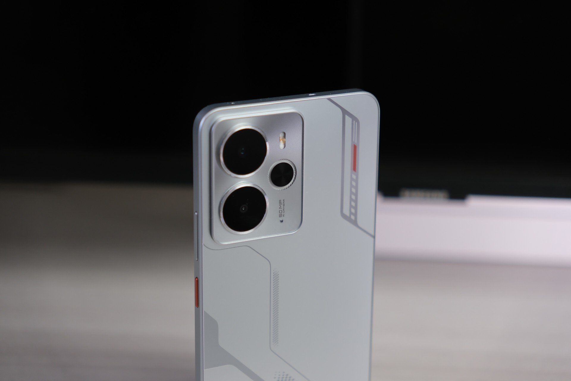Realme 14 e 14T arrivano in Italia: specifiche, prezzi e promozioni