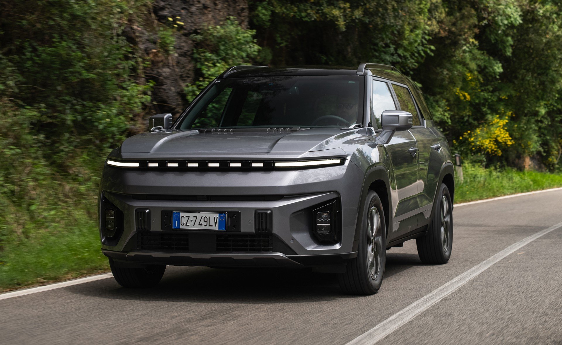 KGM Torres EVX, arriva un nuovo SUV elettrico. Batteria garantita 1 milione di km