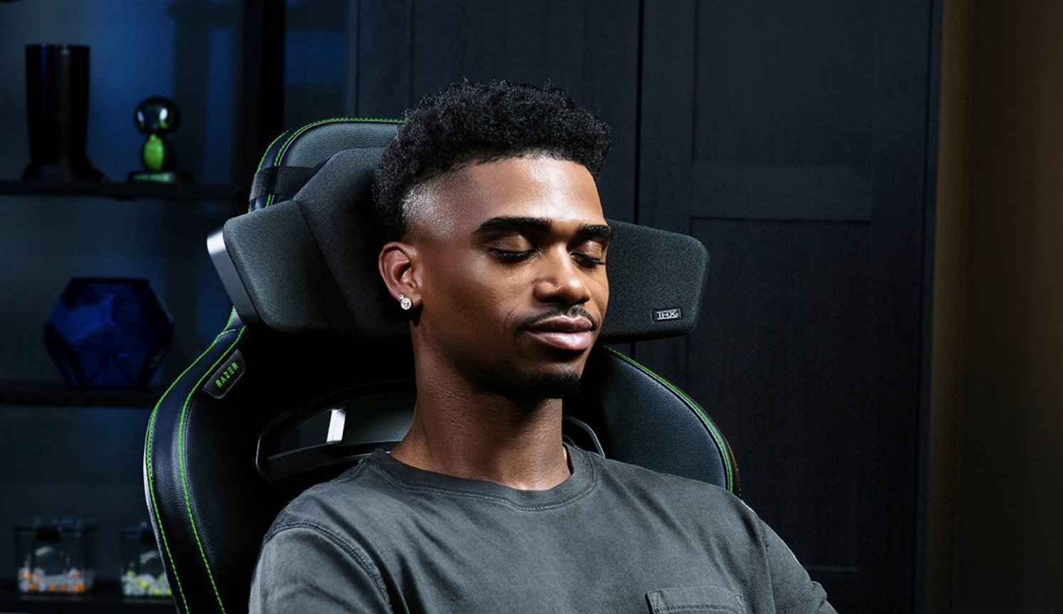 Razer Clio, quali cuffie! L'audio surround viene dal cuscino con speaker integrati