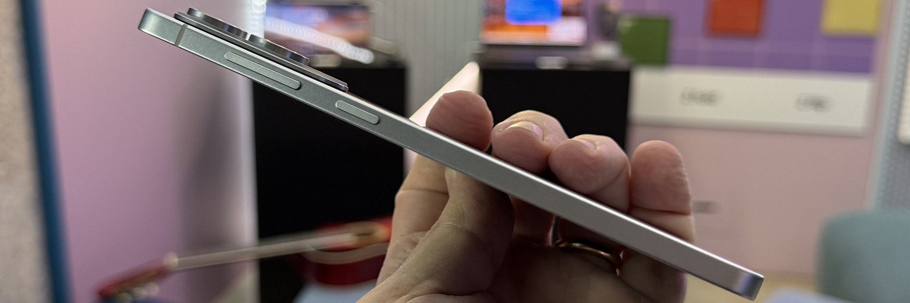 Galaxy S25 Edge è ufficiale: l'ultrasottile di Samung già disponibile | Prezzi e promo
