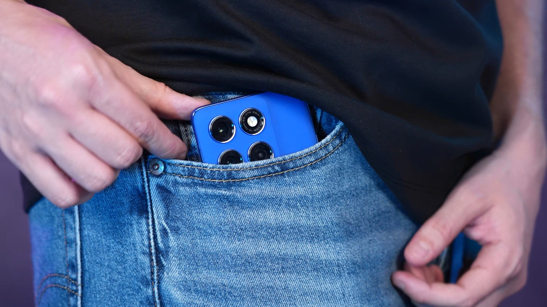 Recensione Motorola Edge 60 Pro: sorpresa inaspettata! Sottile, leggero e... | Video