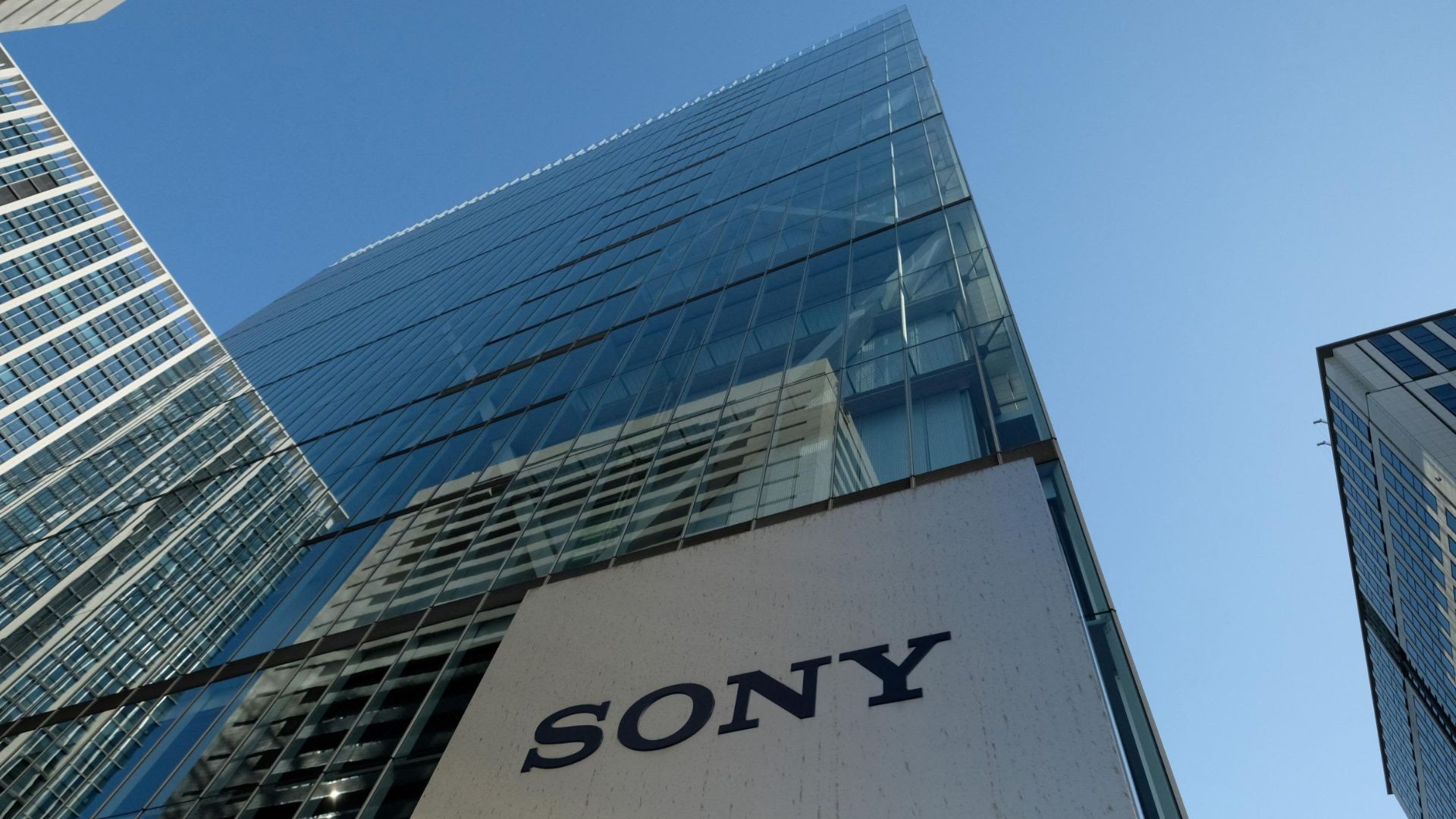 Sony festeggia ricavi record, ma le vendite smartphone sono in calo