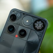 Nothing Phone (3) in offerta su Amazon con la versione 16/512 GB: ora il prezzo 