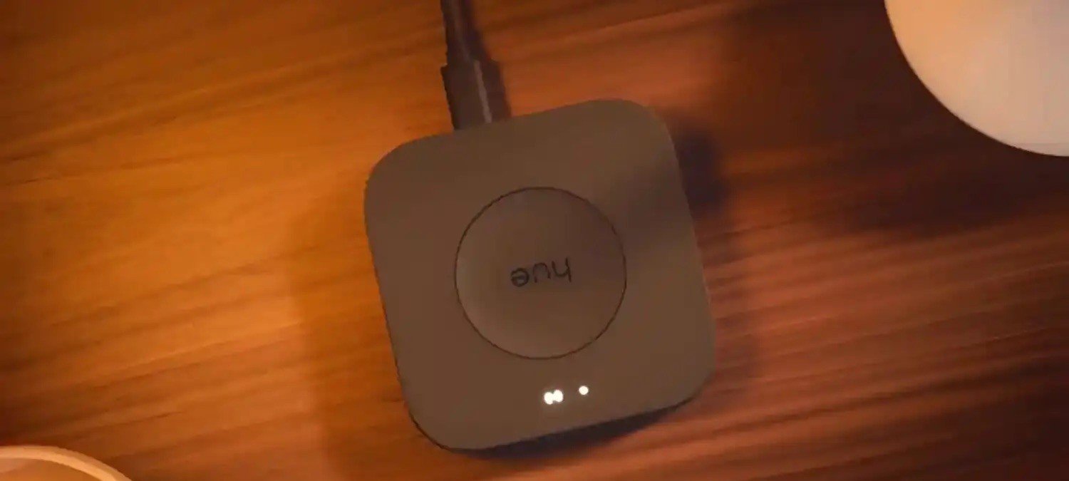 Philips Hue Bridge Pro in arrivo: trasformerà le luci in sensori di movimento