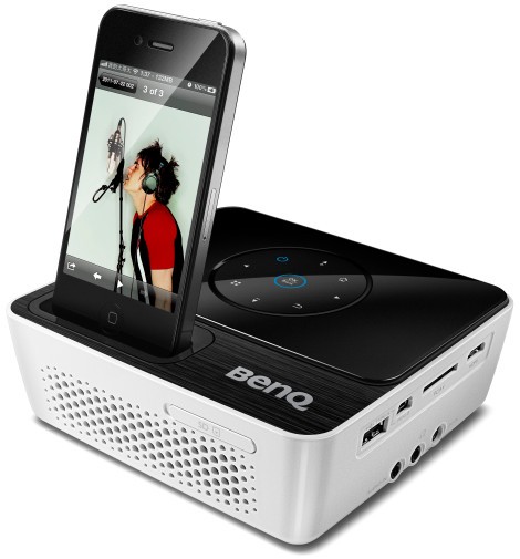 Benq GP2, il proiettore portatile per l'iPhone e iPod 