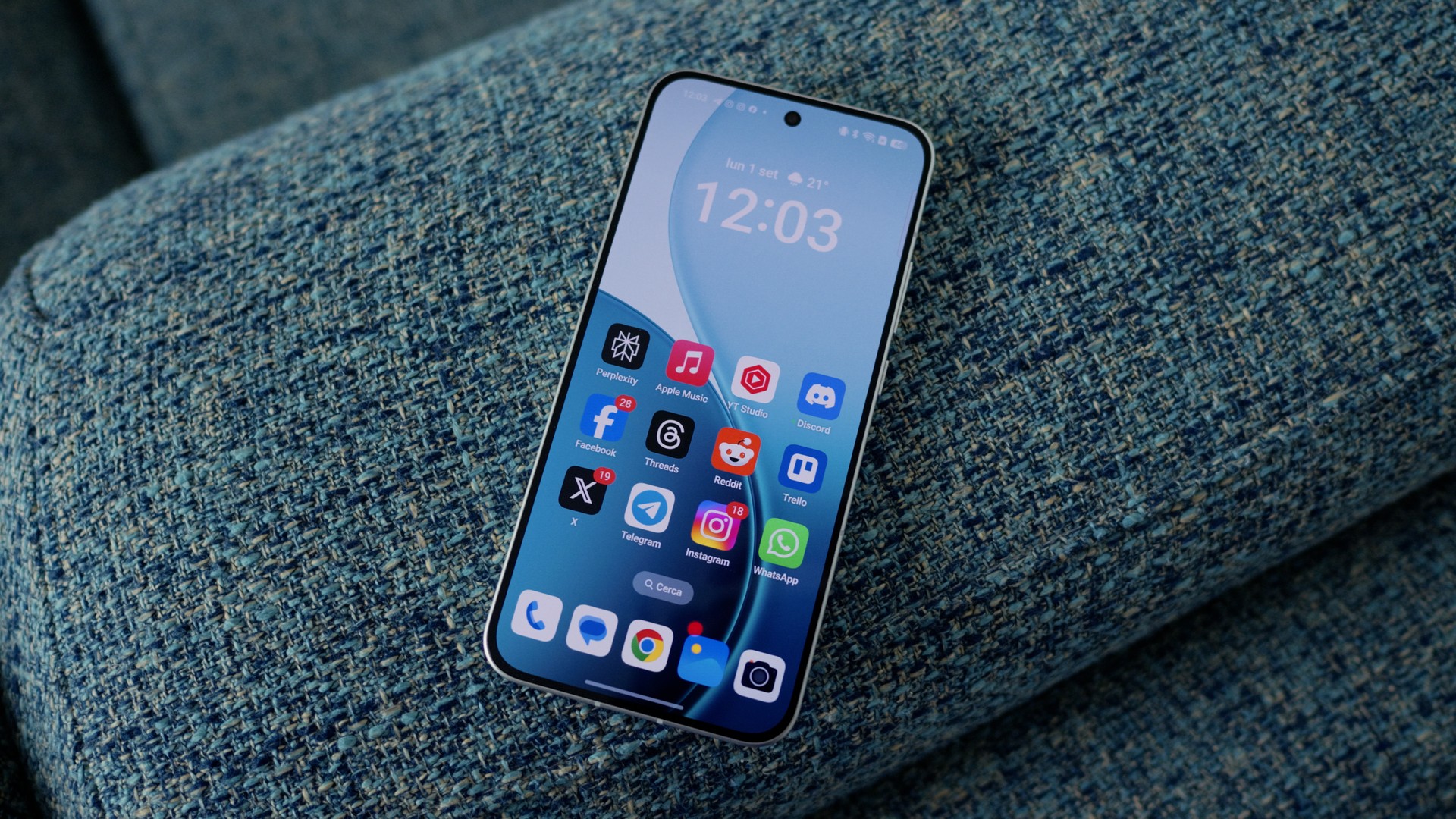 Oppo pronta a lanciare la ColorOS 16 con design ispirato a iOS 26