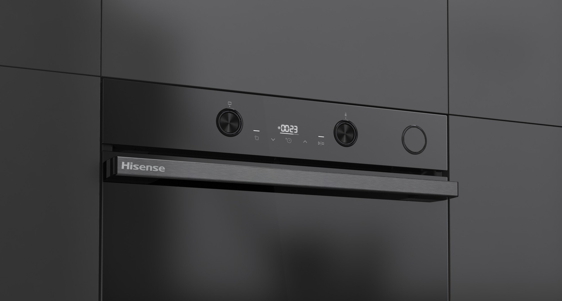 Nuovi forni Hisense: design scuro e funzioni smart in cucina