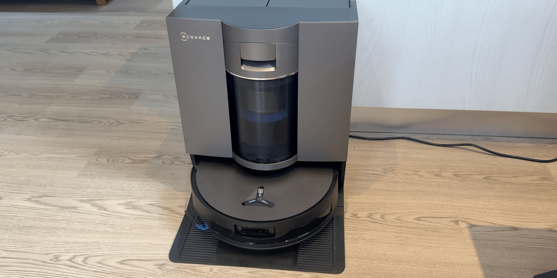 Recensione Ecovacs Deebot X11 OmniCyclone: ha tutto e mai più sacchetti!