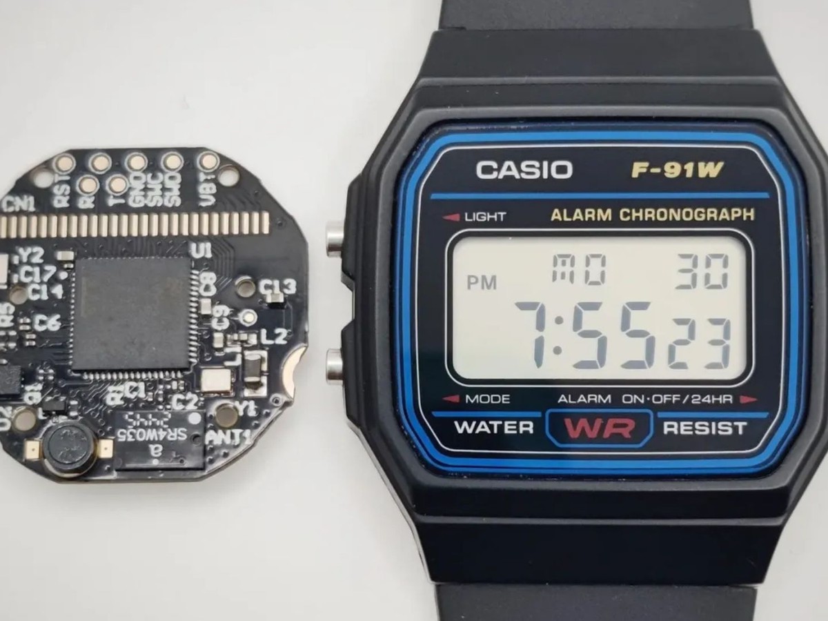 Casio F-91W si trasforma in smartwatch con Bluetooth e giochi 
